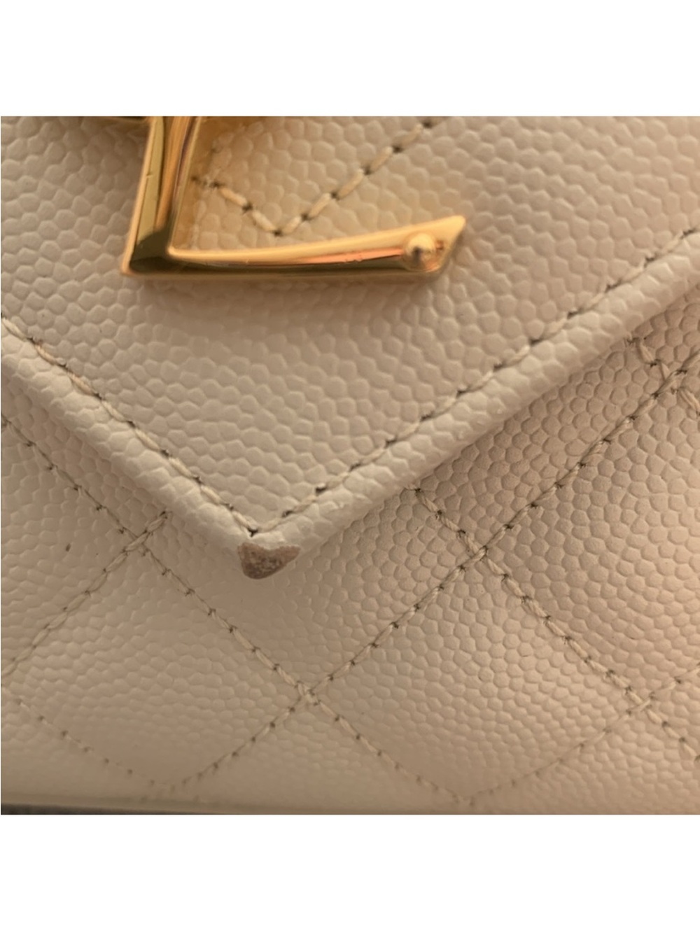 Authentic Saint Laurent Cream Quilted Leather Shoulder Bag with Gold Hardware - Picture 6 of 12